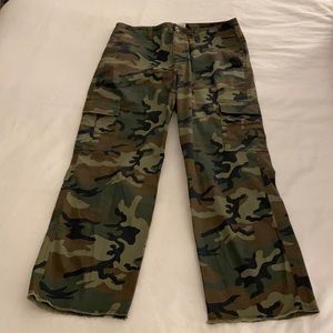 Sanctuary Women’s camo cargo pants